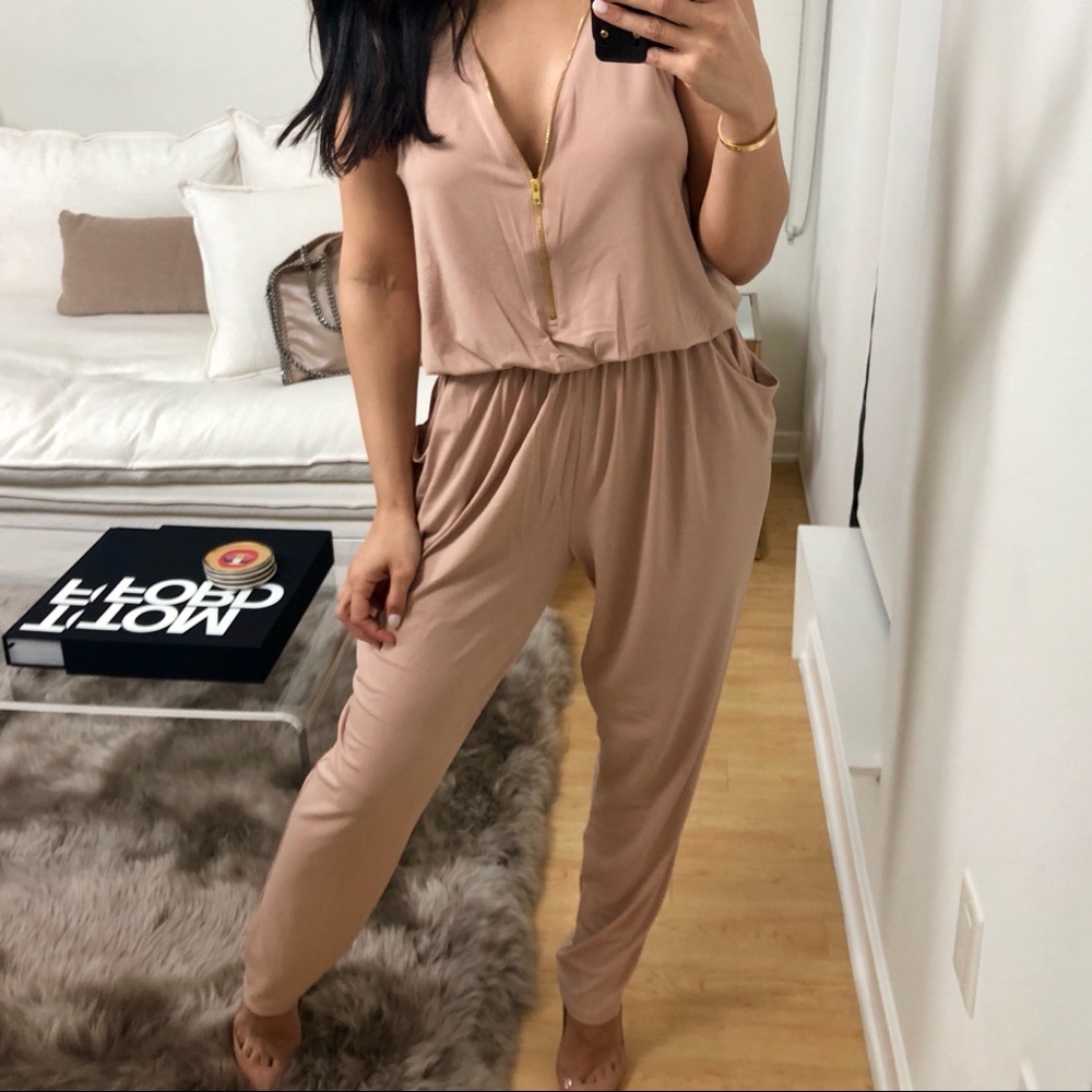 Last 👆🏼 • JESSI “Blush” Zipper Front Jumpsuit - Picture 5 of 8